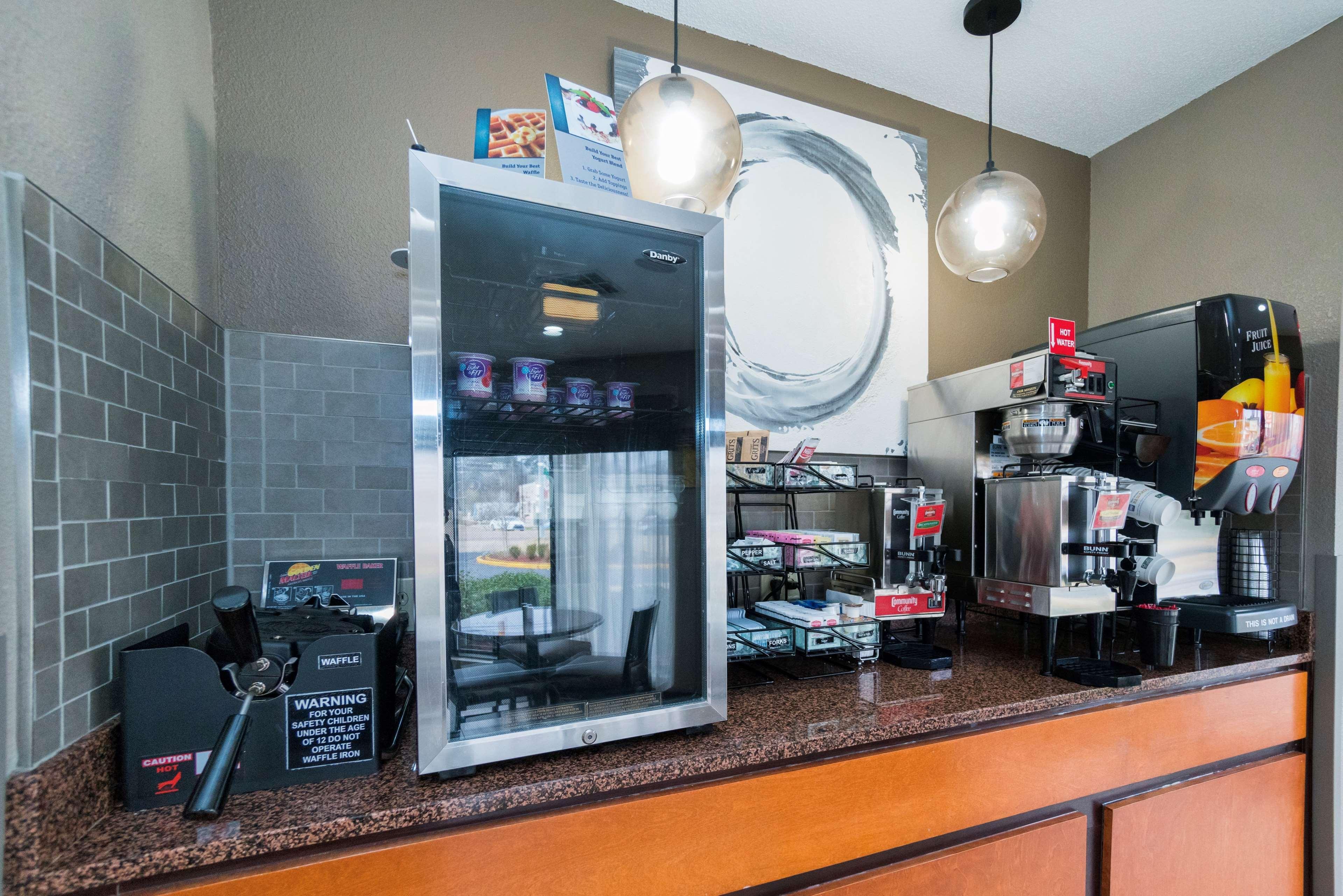 Best Western Airport Inn Pearl Extérieur photo