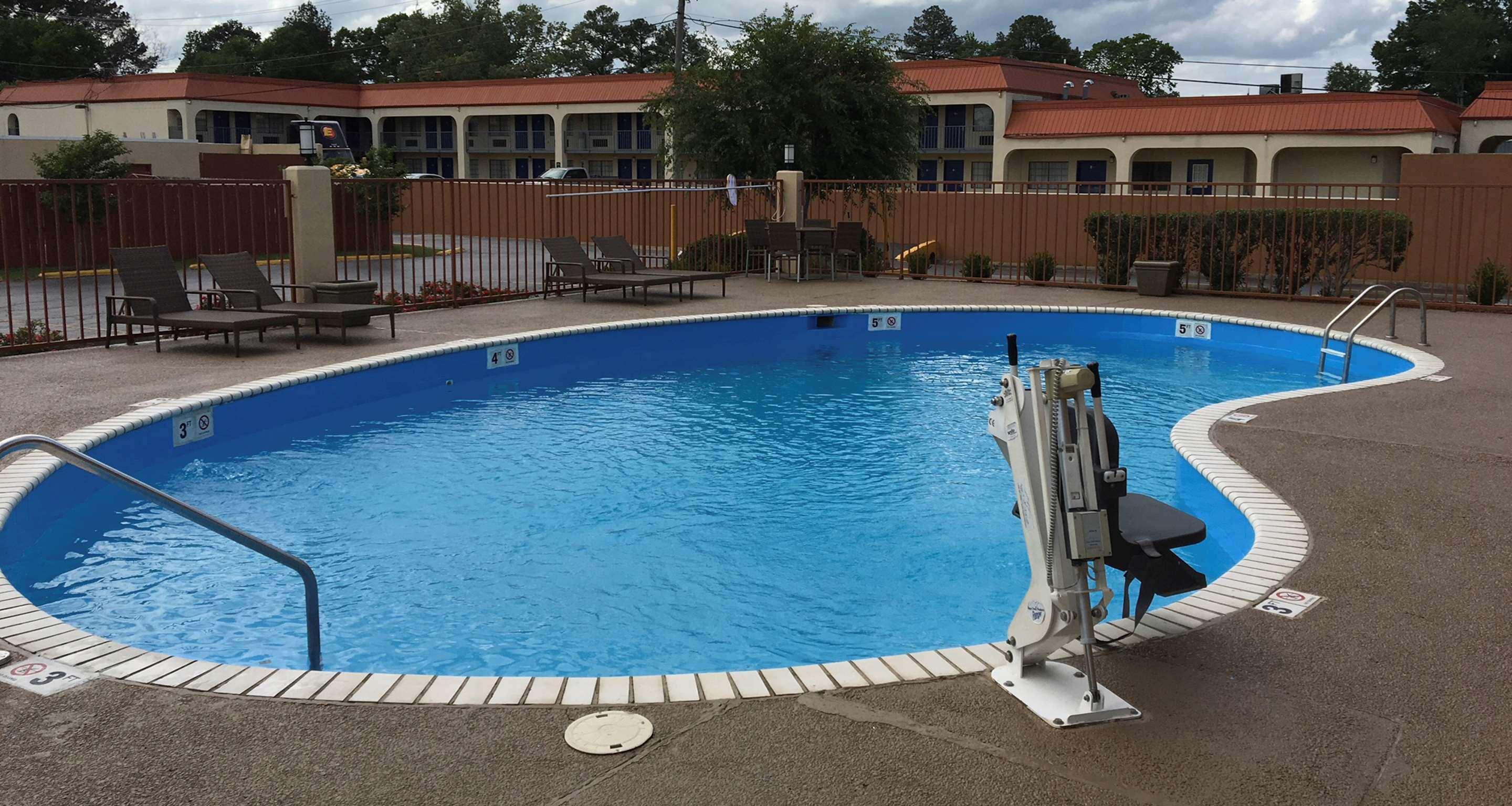 Best Western Airport Inn Pearl Extérieur photo