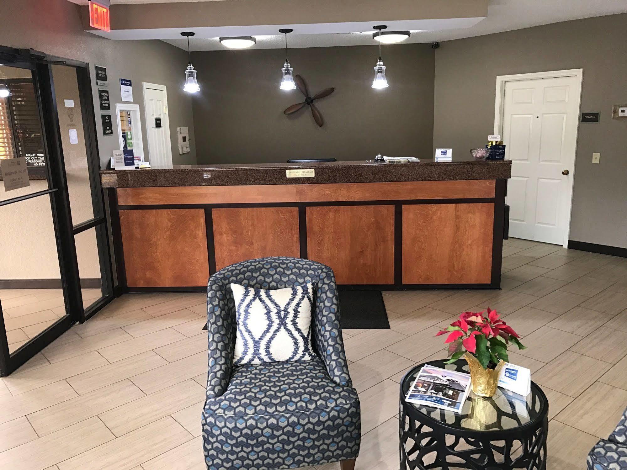 Best Western Airport Inn Pearl Extérieur photo