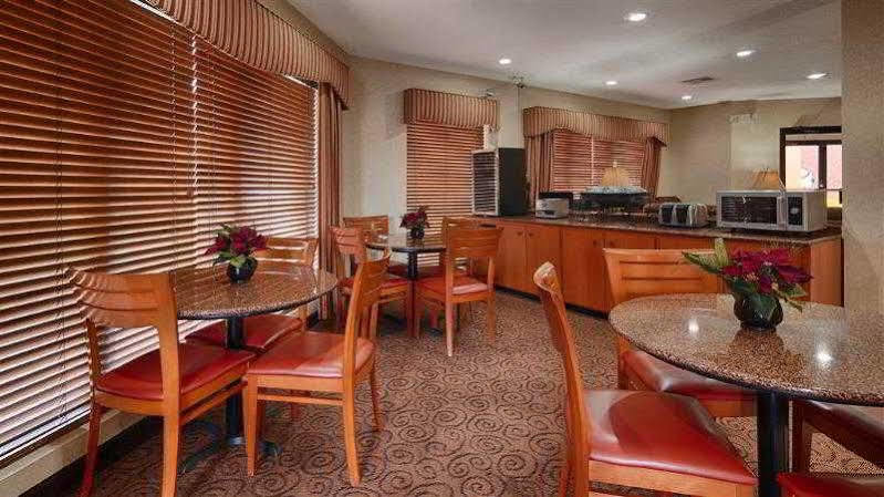 Best Western Airport Inn Pearl Extérieur photo